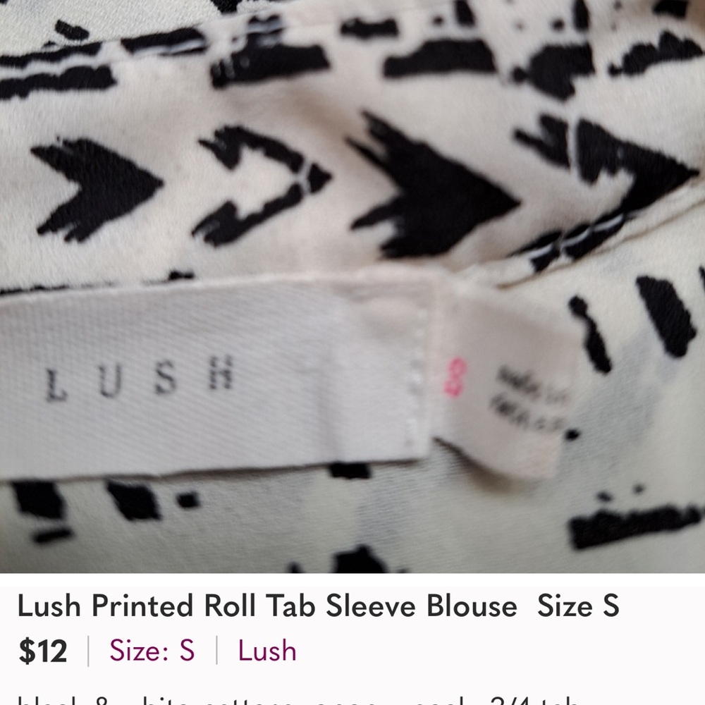 Lush Printed Roll Tab Sleeve Blouse  Size S - Picture 5 of 5